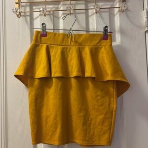 Elegant Yellow Pencil Skirt with Ruffle Detail